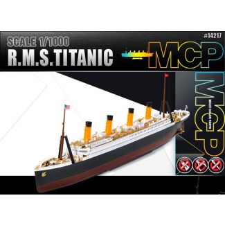 BARCO RMS TITANIC CON LED 1/700 ACADEMY 14220 